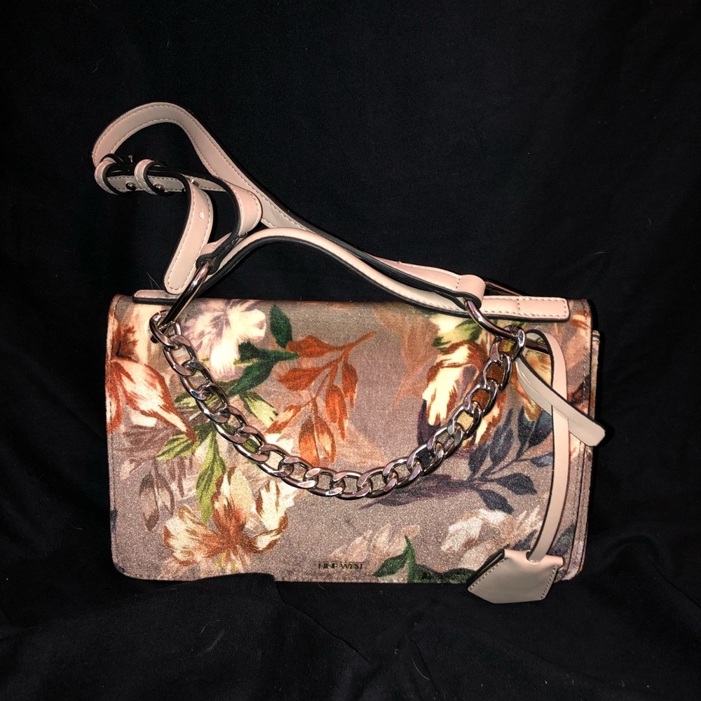 Nine West purse barely used